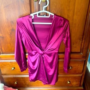 Wine coloured long sleeve mini dress with open front